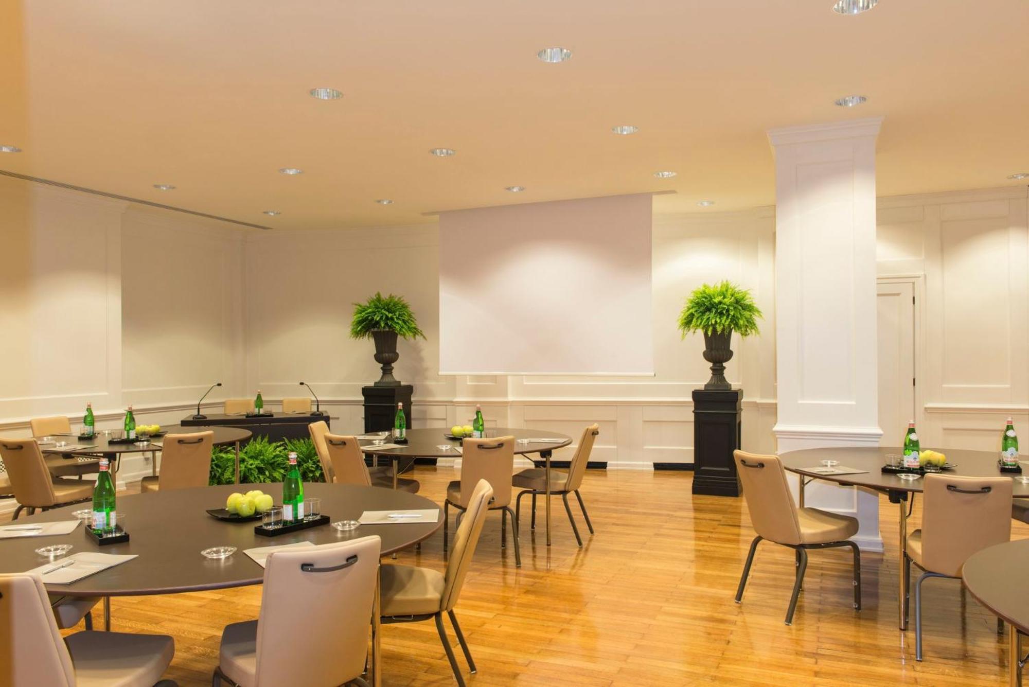 Starhotels Michelangelo Hotel
